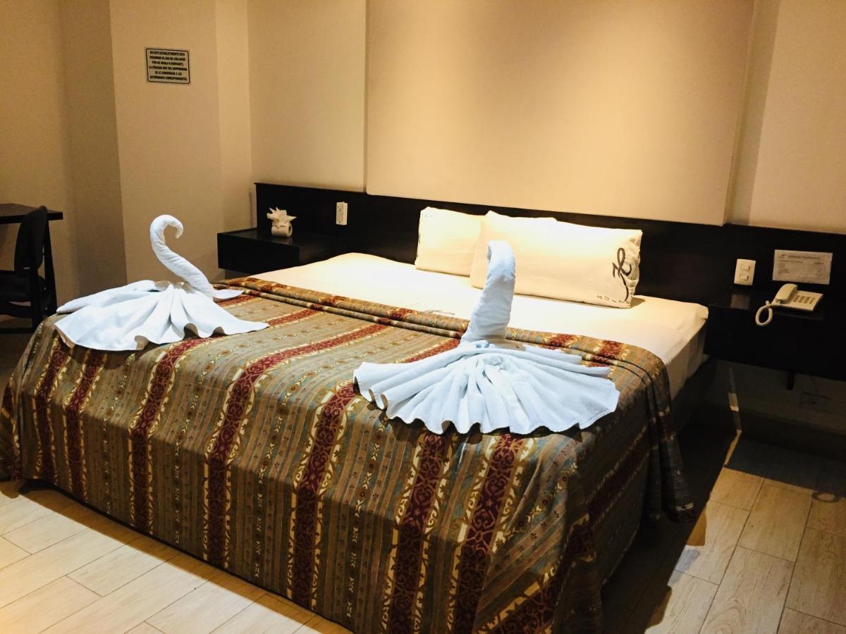 Hotel California เม็กซิโกซิตี้ ภายนอก รูปภาพ